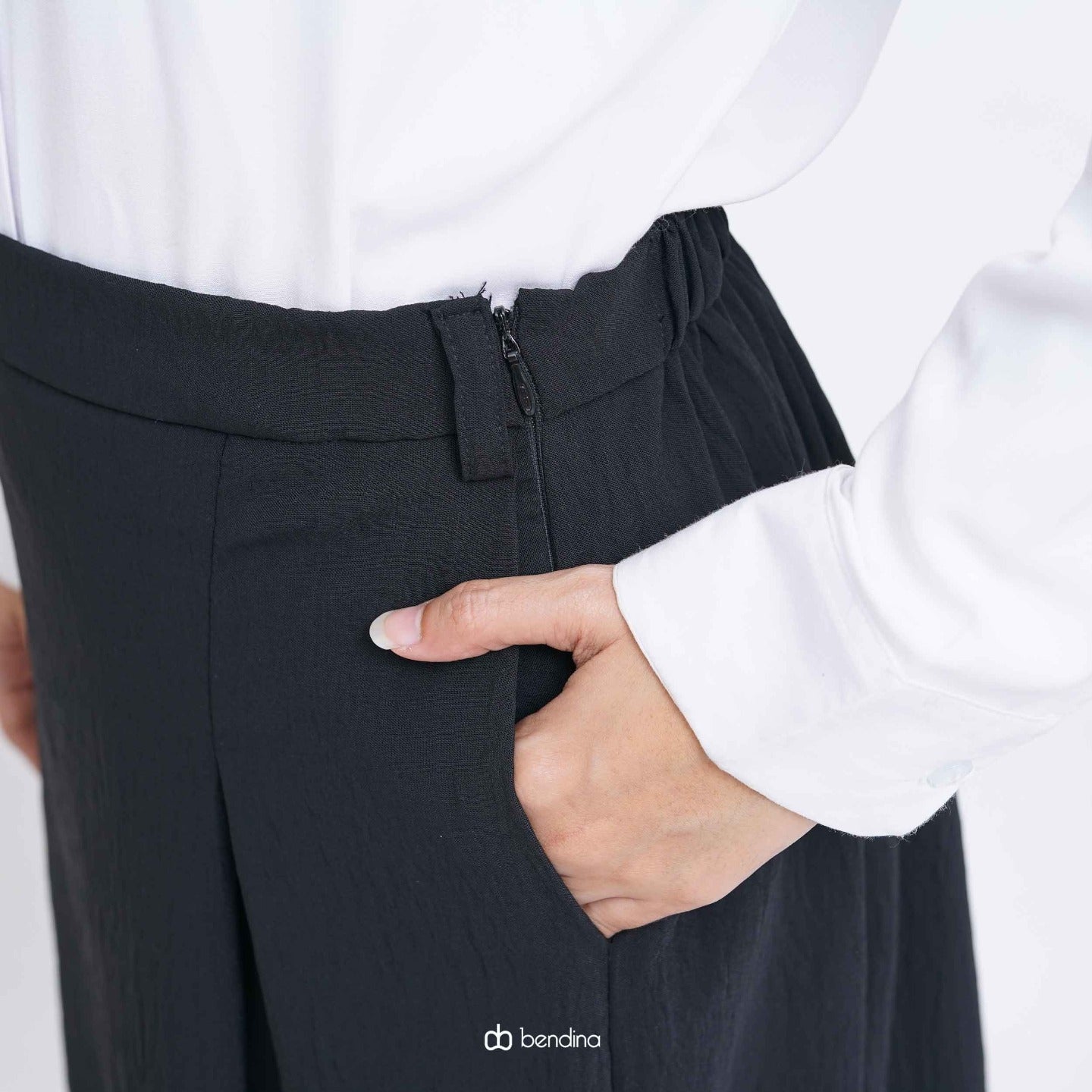Naomi Skirt Black
