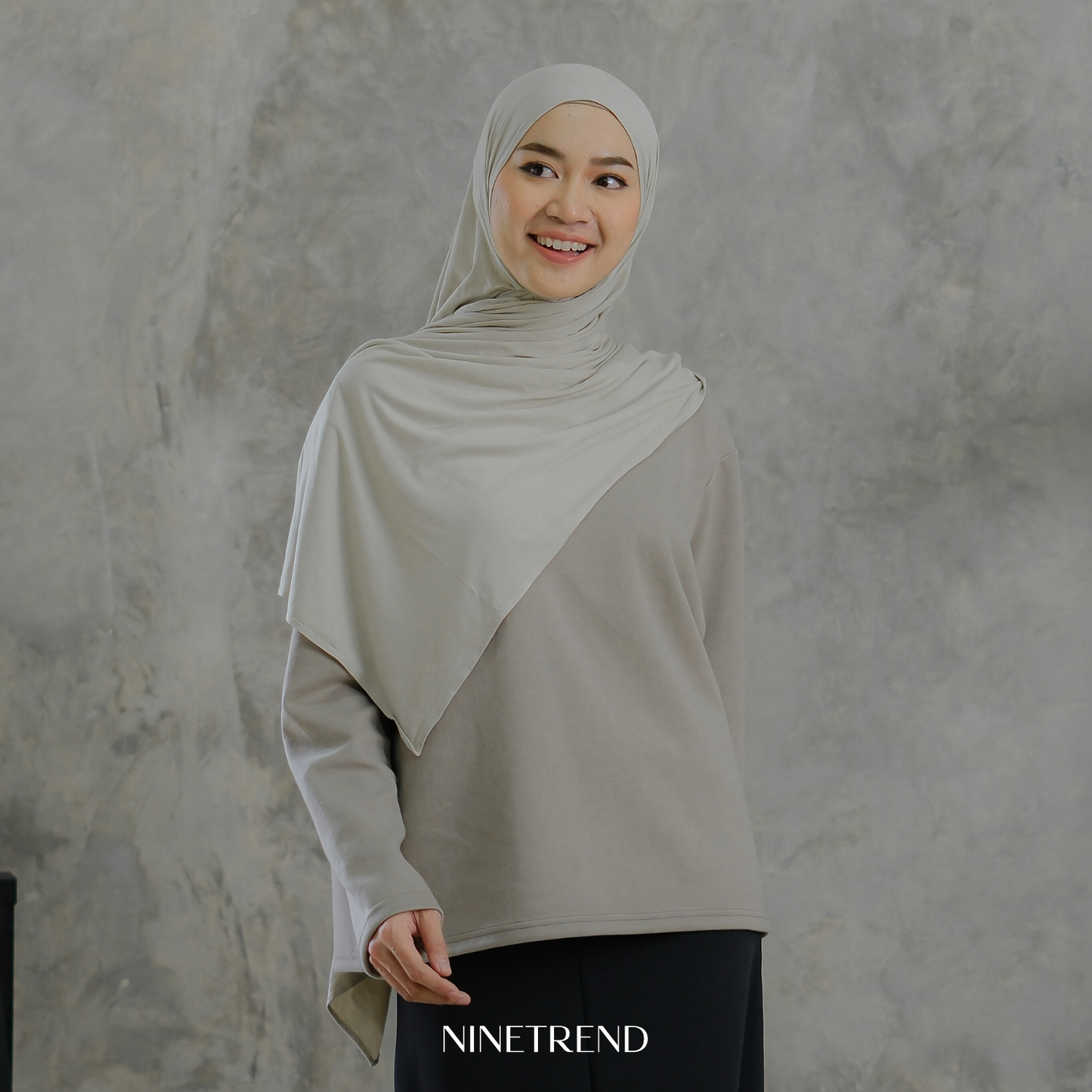 NINETREND Long Sleeve Tee