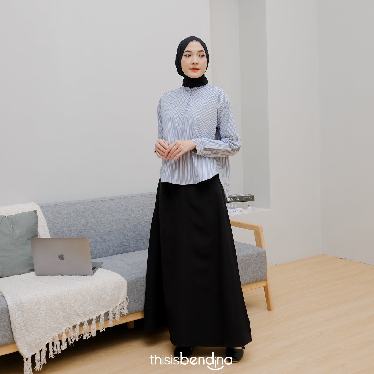 Mizu Skirt Black