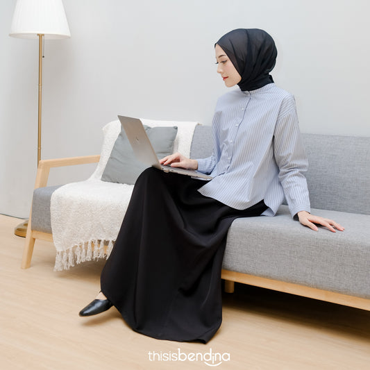 Mizu Skirt Black