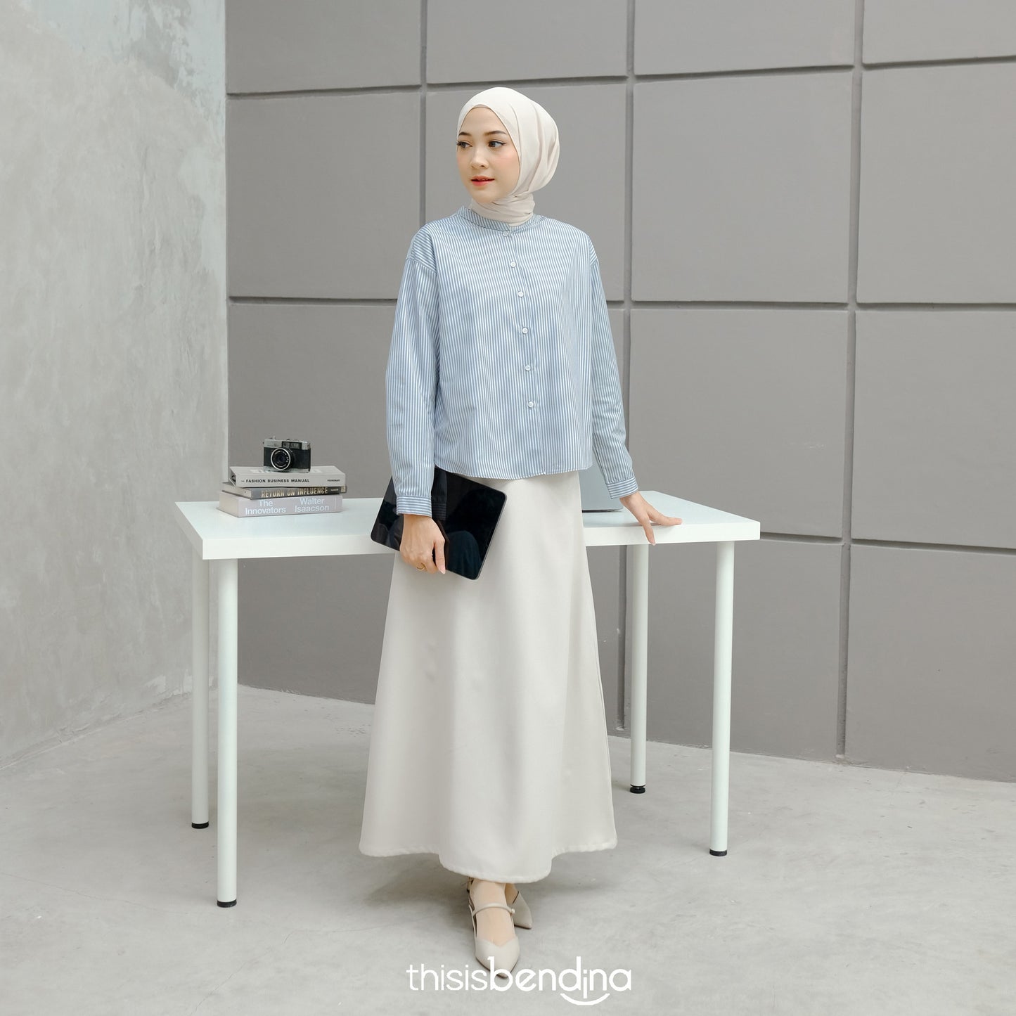 Mizu Skirt Khaki