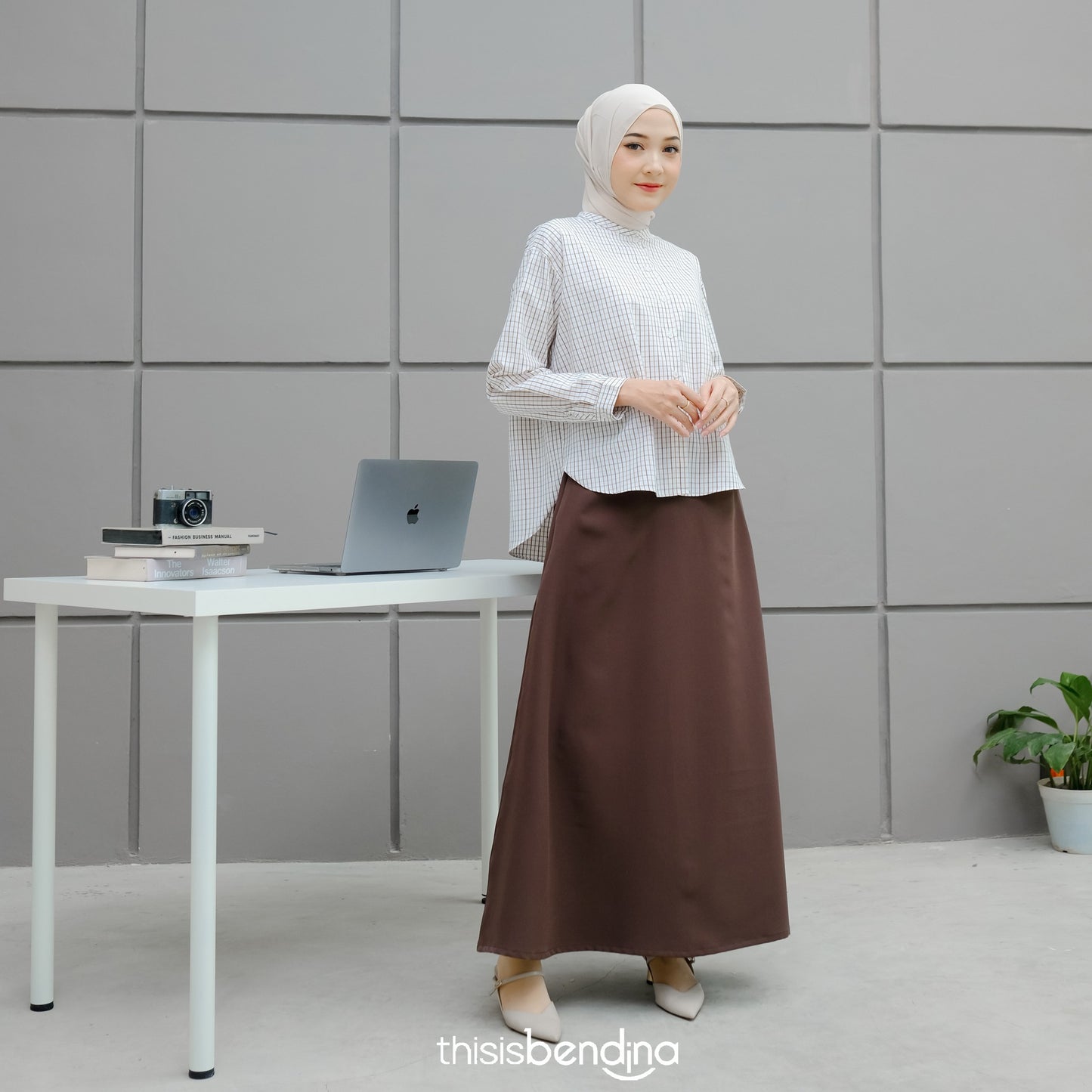 Mizu Skirt Truffle